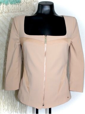 Elisabetta Franchi 44 Fitted Square Neck Zip-Front Jacket. 3/4 Sleeve stretchy
